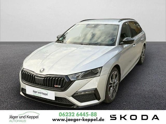 Brillantsilber metallic Gebraucht 2022 Skoda Octavia RS Kombi | 32.900 € (Fairer Preis) - Bild 1/4