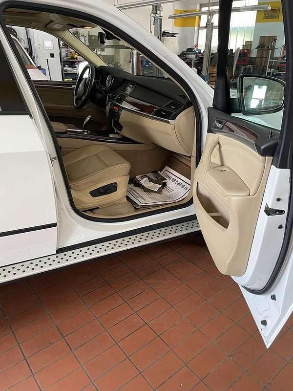 Gebraucht BMW X5 306 PS (225 kW) 2011 SUV