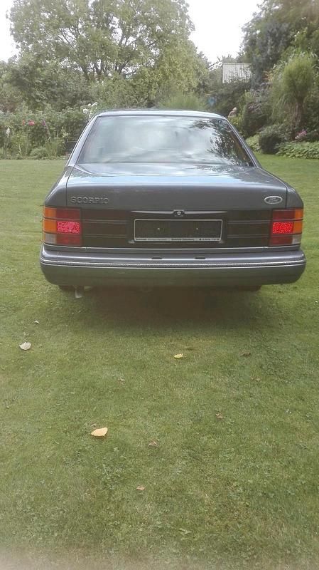 Gebraucht Ford Scorpio 120 PS (88 kW) 1990 Grau Limousine