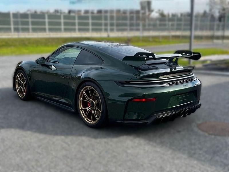 Neu Porsche 911 510 PS (375 kW) 2025 Grün