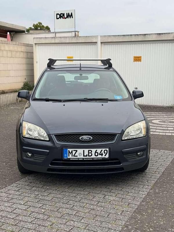 Second-hand Ford Focus 101 CP (74 kW) 2007 Gri Berlinǎ