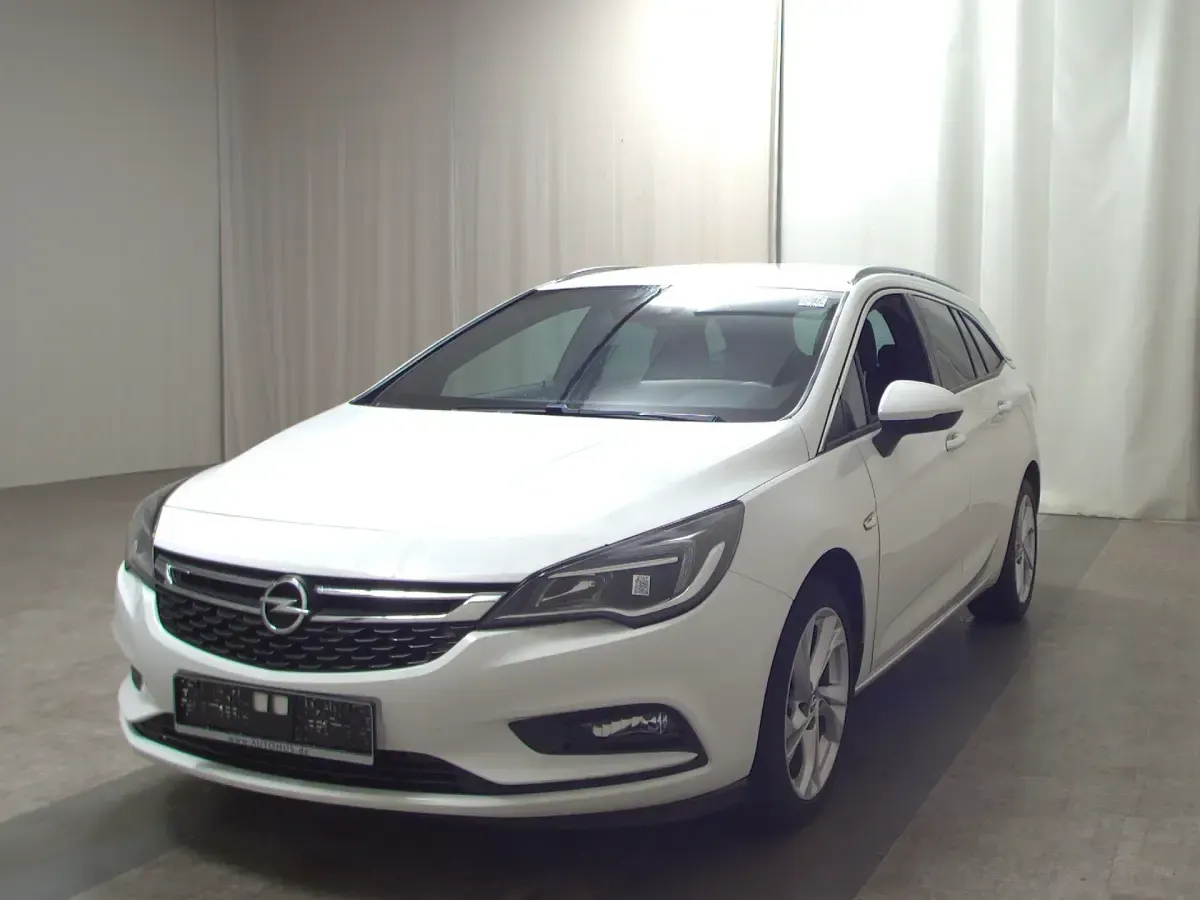 Gebraucht Opel Astra Dynamic 136 PS (100 kW) 2017 Weiss Kombi