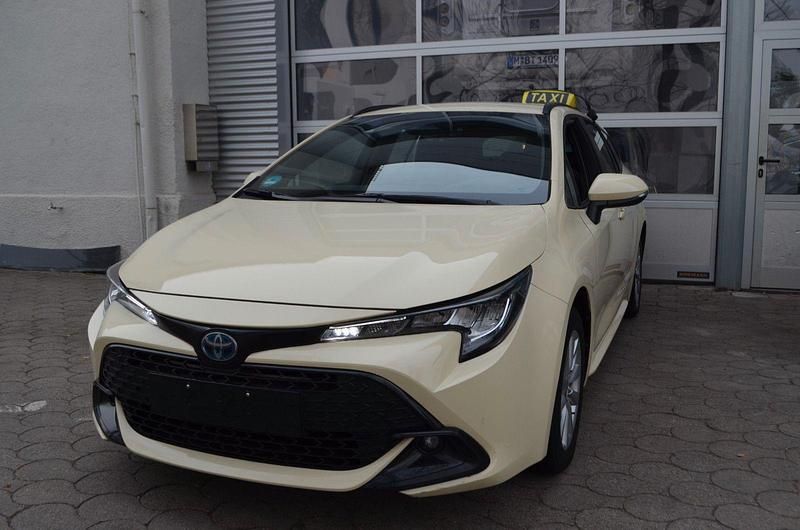 Gebraucht Toyota Corolla 152 PS (111 kW) 2025 Weiß Kombi