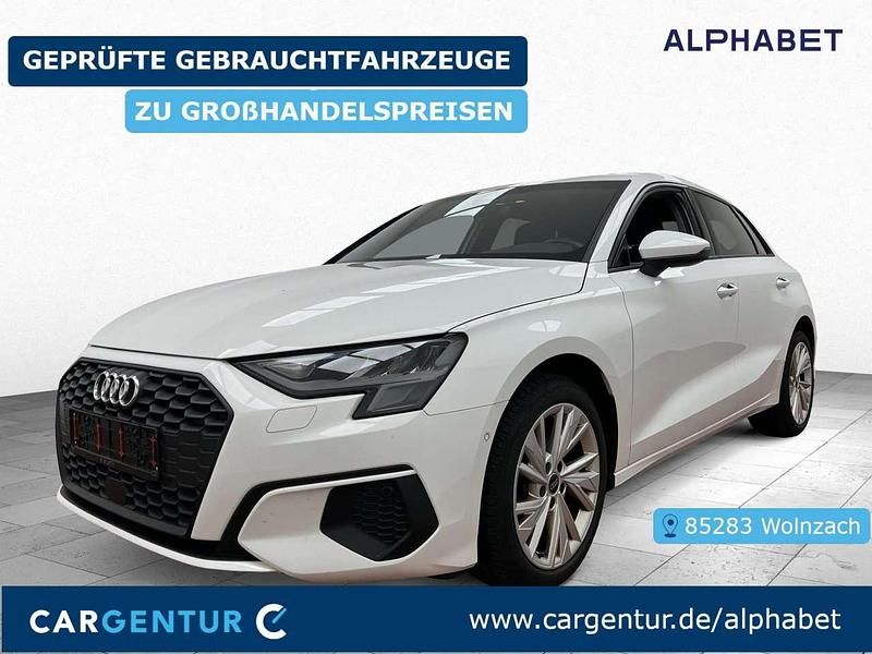 Ibisweiss Gebraucht 2022 Audi A3 Sportback Basis Limousine | 24.490 € (Fairer Preis) - Bild 1/2