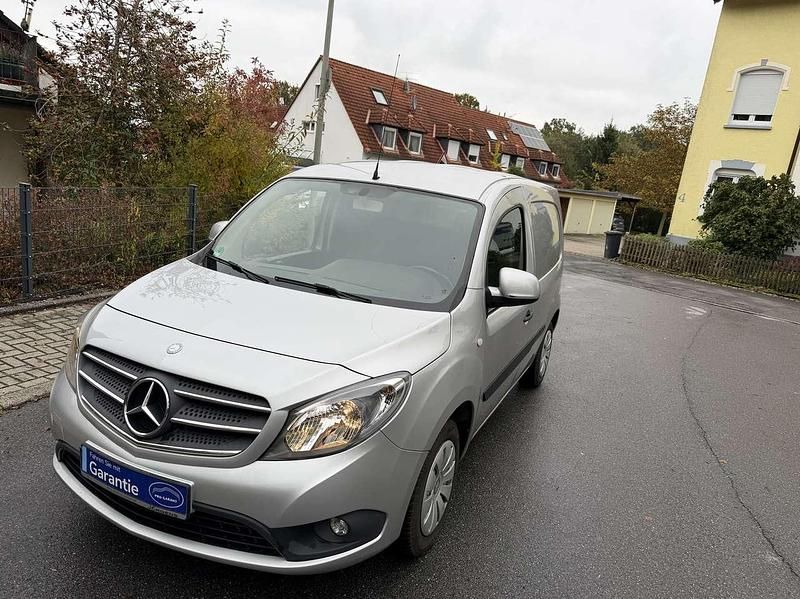 Silber Gebraucht 2015 Mercedes Citan 111 Kombi | 7.800 € (Superpreis) - Bild 1/4