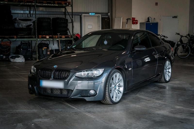 Second-hand BMW 335 325 CP (239 kW) 2008 Gri Coupe