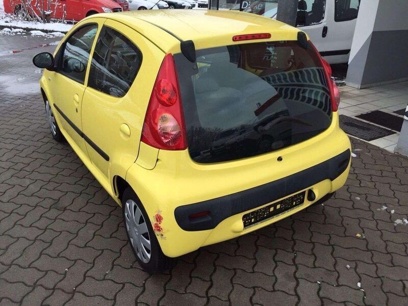 Gebraucht Peugeot 107 68 PS (50 kW) 2006 Gelb Kleinwagen