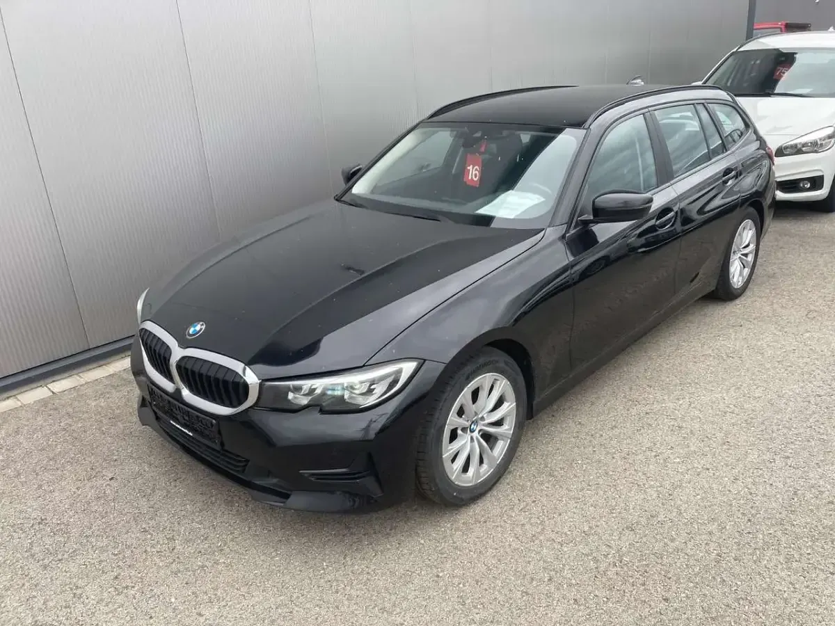 Gebraucht BMW 318 150 PS (110 kW) 2021 Schwarz Kombi