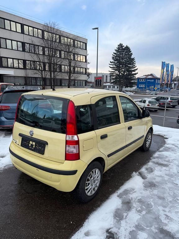 Gebraucht Fiat Panda Classica 69 PS (50 kW) 2012 Gelb Limousine