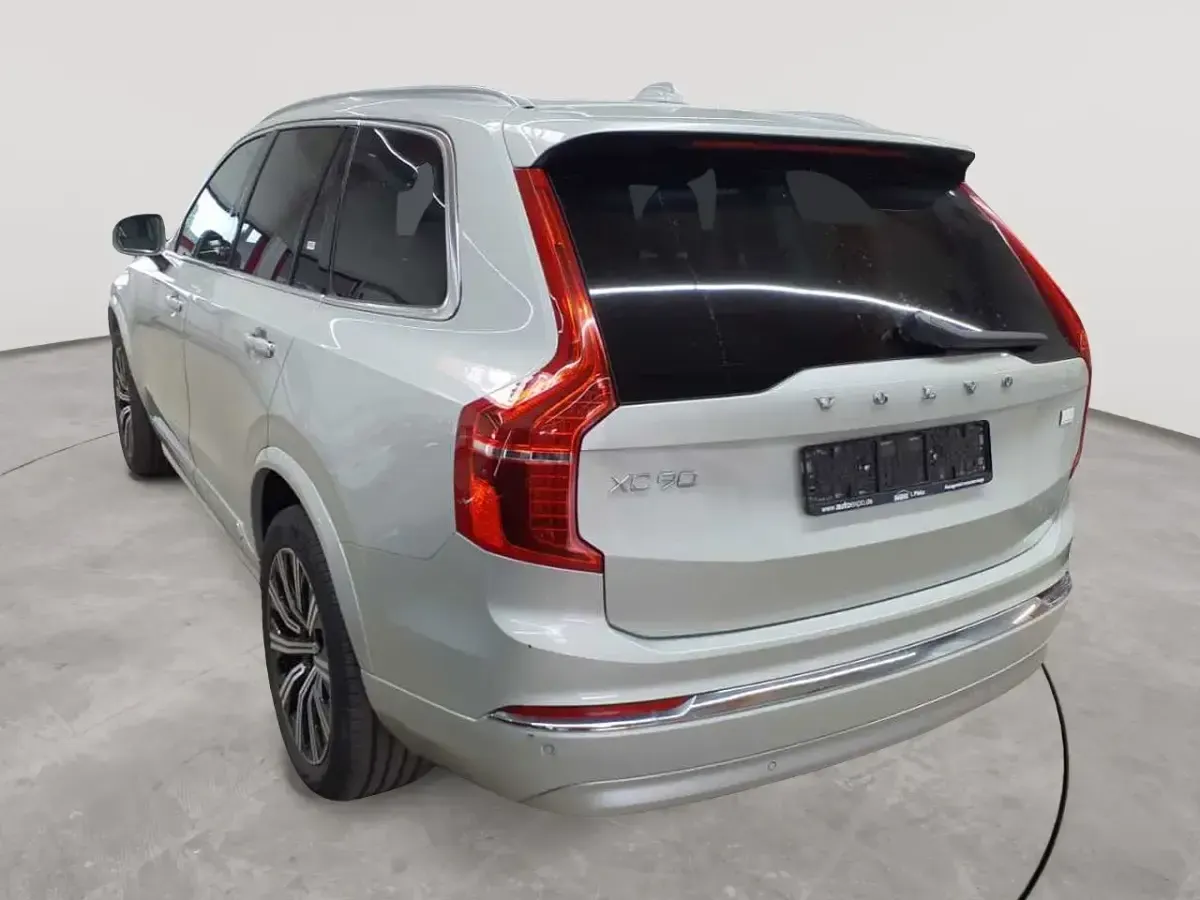 Gebraucht Volvo XC90 Plus 310 PS (228 kW) 2022 Silver dawn metallic SUV