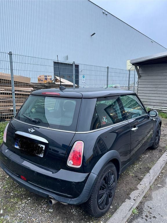 Schwarz Gebraucht 2005 Mini ONE Kleinwagen | 5.250 € (Teuer) - Bild 1/4