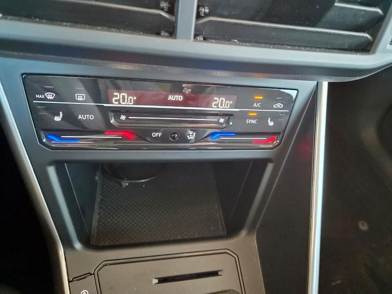 Gebraucht VW Polo Life 95 PS (69 kW) 2021 Schwarz Kleinwagen