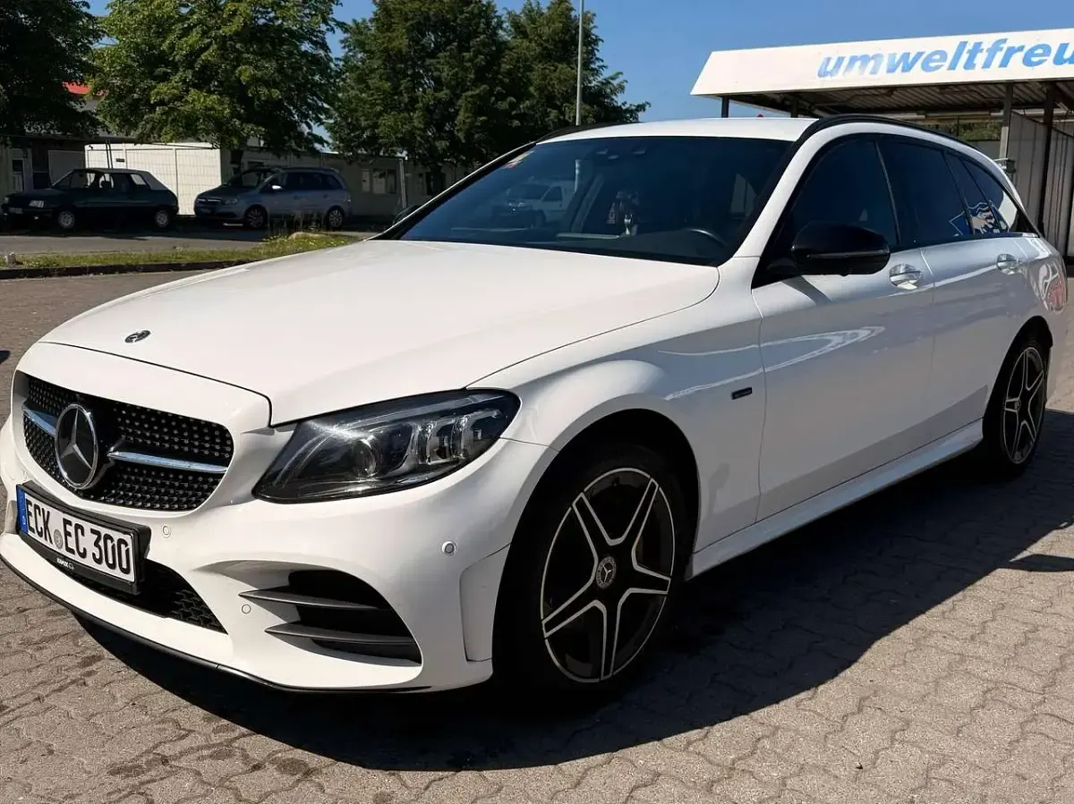 Gebraucht Mercedes C300e AMG line 211 PS (155 kW) 2020 Kombi