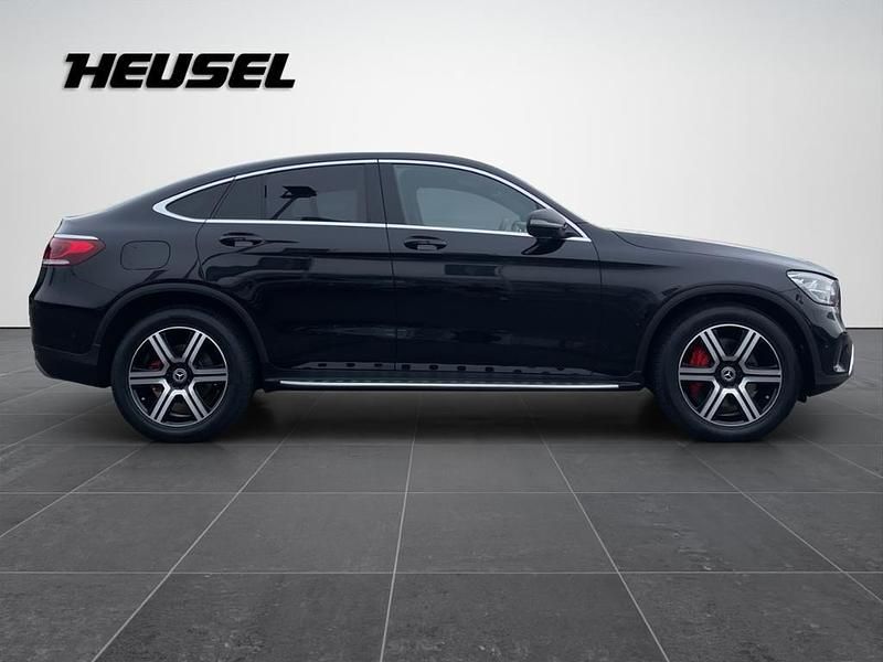 Gebraucht Mercedes GLC220 194 PS (142 kW) 2019 Metalliclack obsidianschwarz Coupé