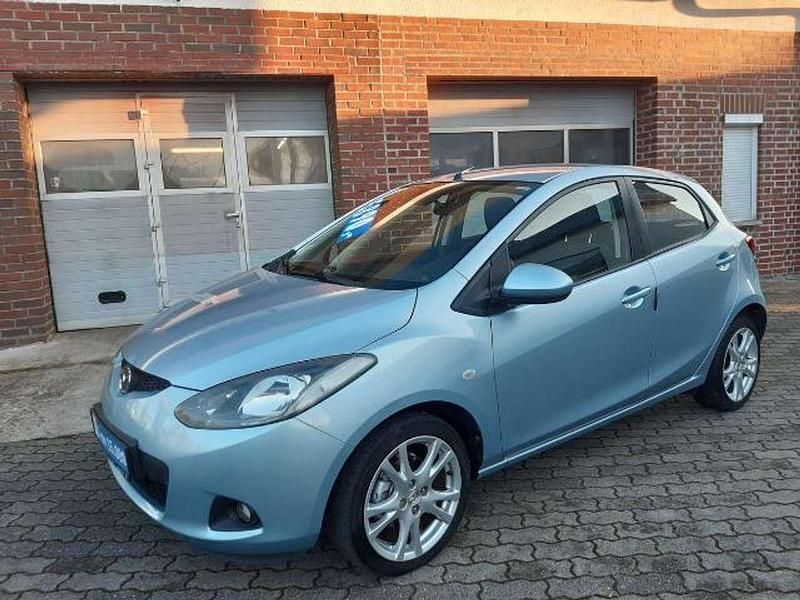 Second-hand Mazda 2 86 CP (63 kW) 2009 Albastru Berlinǎ