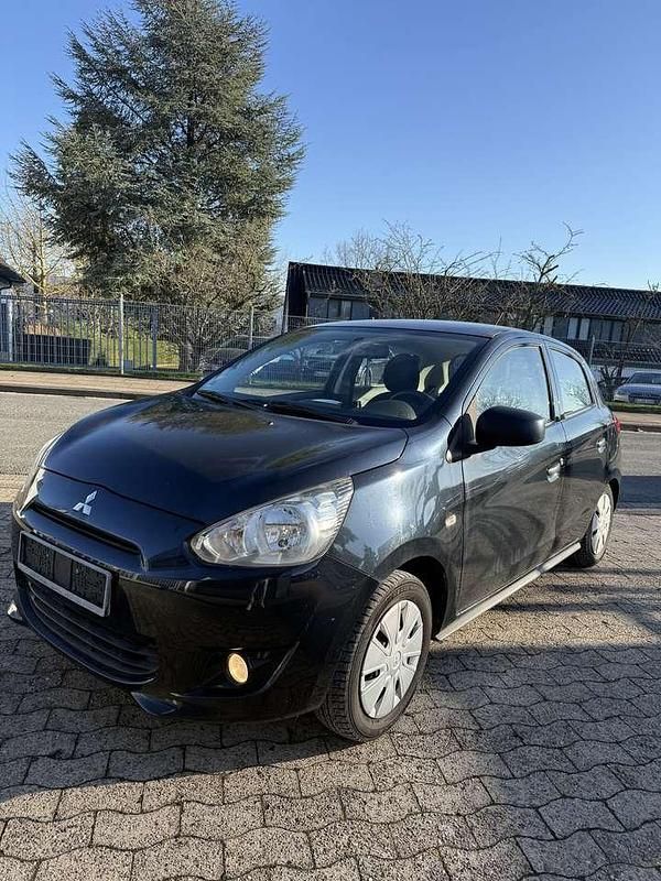 Gebraucht Mitsubishi Space Star Top 71 PS (52 kW) 2014 Schwarz Van / Kleinbus