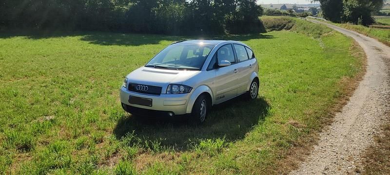 Silber Gebraucht 2002 Audi A2 Kleinwagen | 5.400 € (Etwas zu teuer) - Bild 1/4