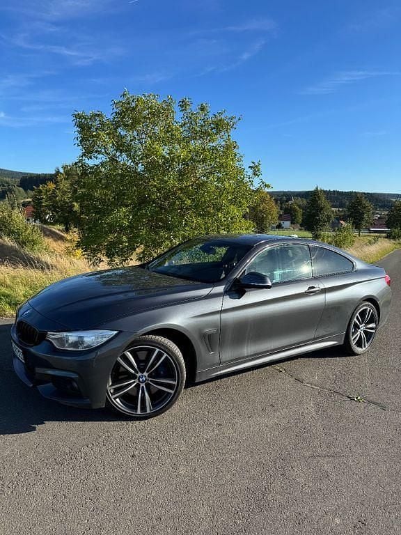 Grau Gebraucht 2017 BMW 435 M Sport Coupé | 19.999 € (Fairer Preis) - Bild 1/4