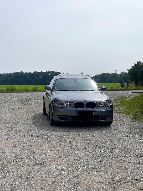 Andere farben Gebraucht 2010 BMW 118 Coupé Coupé | 10.000 € (Teuer) - Bild 1/4