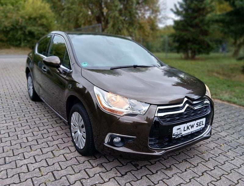 Braun Gebraucht 2012 Citroën DS4 So Chic Kleinwagen | 6.490 € (Fairer Preis) - Bild 1/4