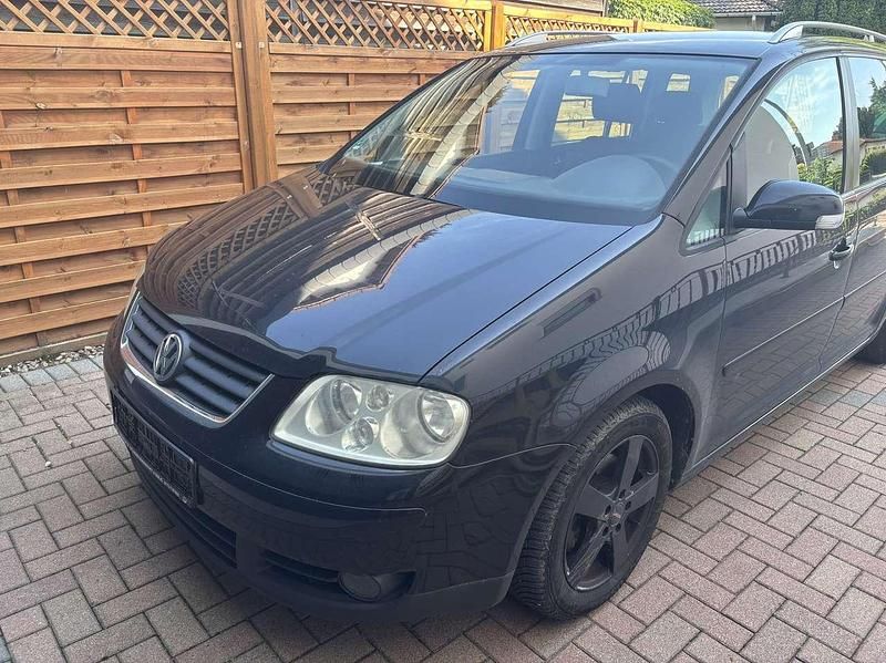 Schwarz Gebraucht 2005 VW Touran Highline Van / Kleinbus | 2.600 € (Teuer) - Bild 1/4