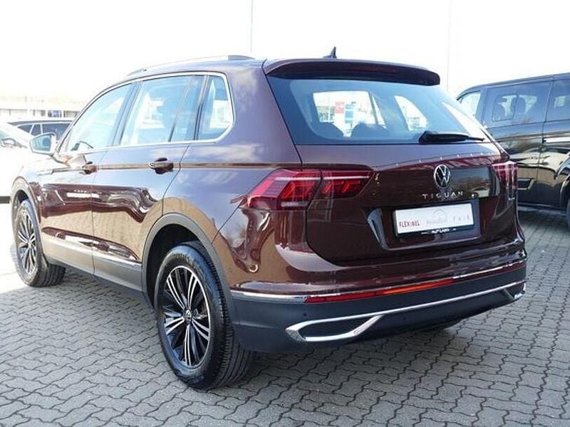 Gebraucht VW Tiguan Elegance 200 PS (147 kW) 2021 Braun SUV