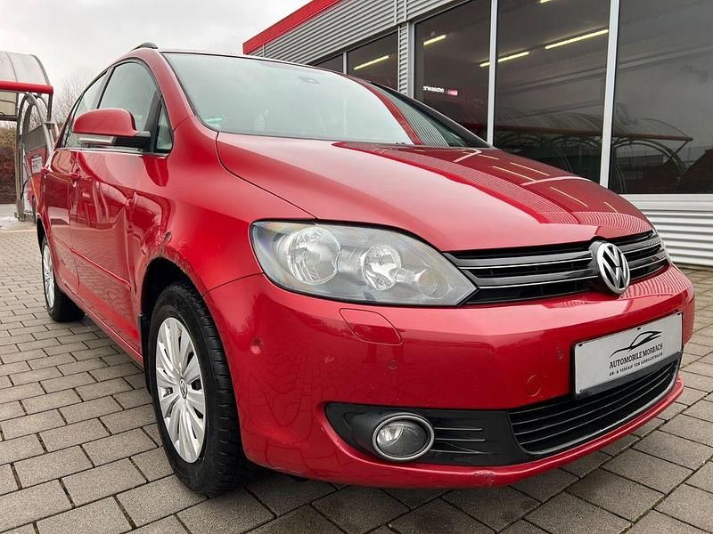 Gebraucht VW Golf VI Team 105 PS (77 kW) 2010 Rot Kleinwagen