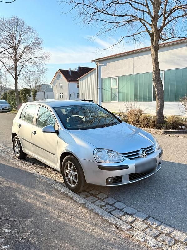 Gebraucht VW Golf V 101 PS (74 kW) 2005 Silber Kleinwagen