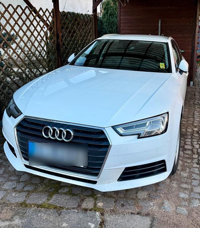 Gebraucht Audi A4 150 PS (110 kW) 2016 Weiß Kombi