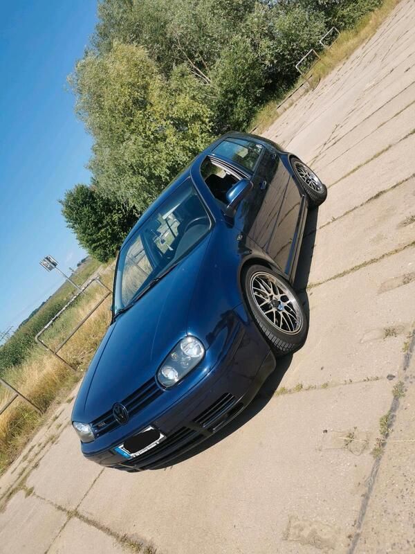 Blau Gebraucht 1999 VW Golf IV GTI Kleinwagen | 4.399 € - Bild 1/4