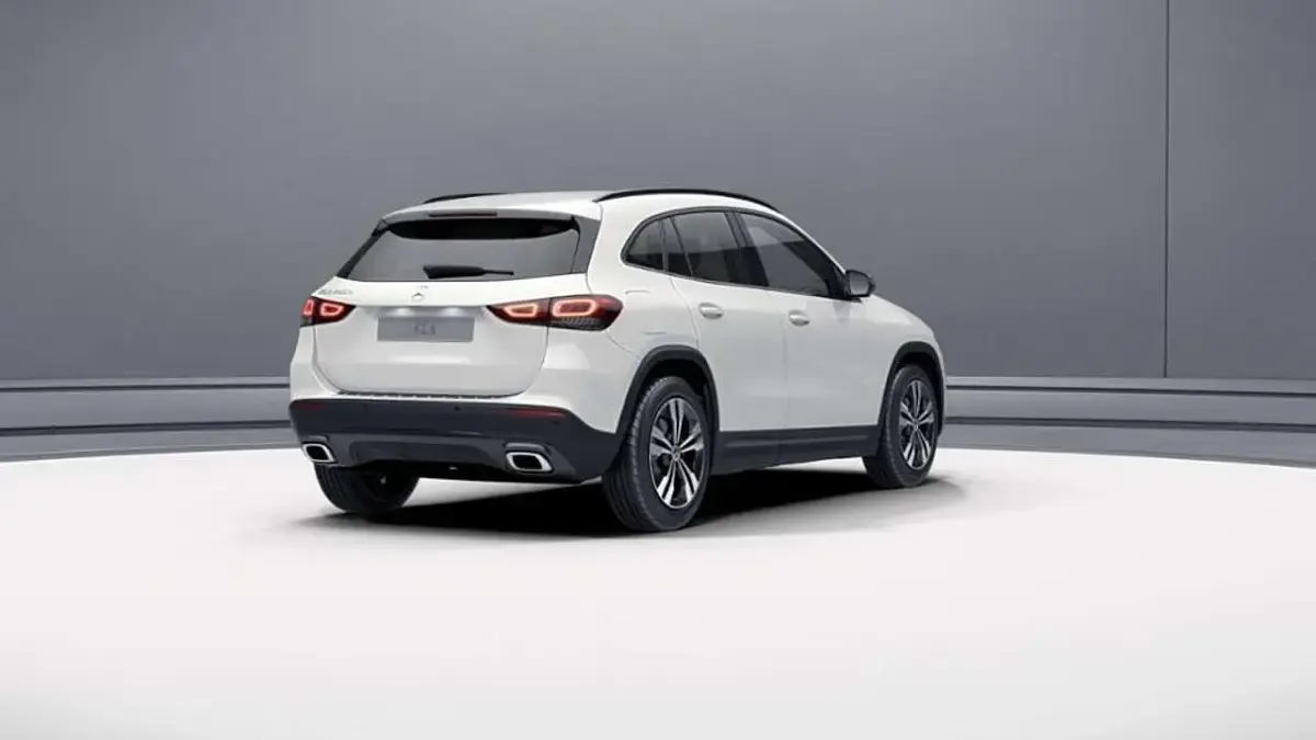 Gebraucht Mercedes GLA250 Progressive 160 PS (117 kW) 2023 Polarweiß uni SUV