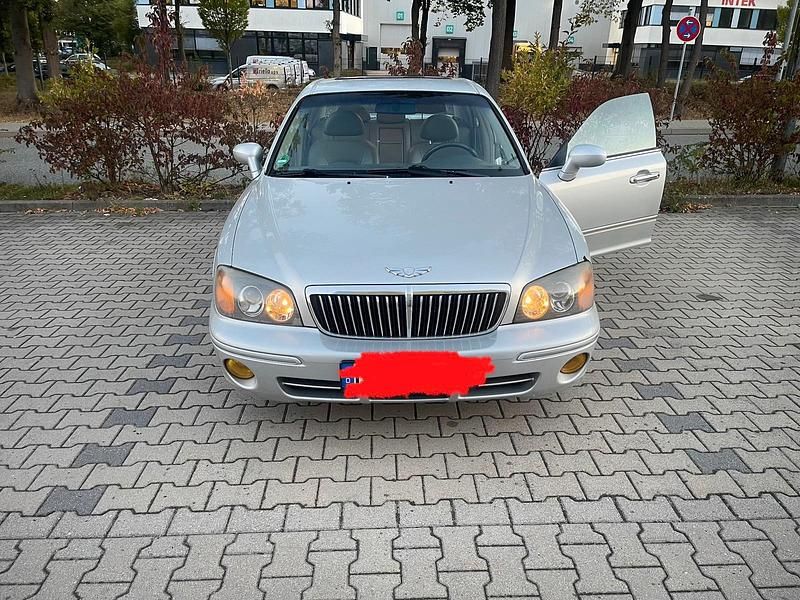 Silber Gebraucht 2000 Hyundai XG Limousine | 6.500 € - Bild 1/4