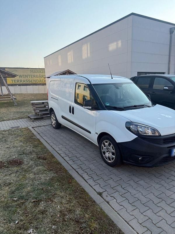 Gebraucht Fiat Doblò 101 PS (74 kW) 2021 Weiß Van / Kleinbus