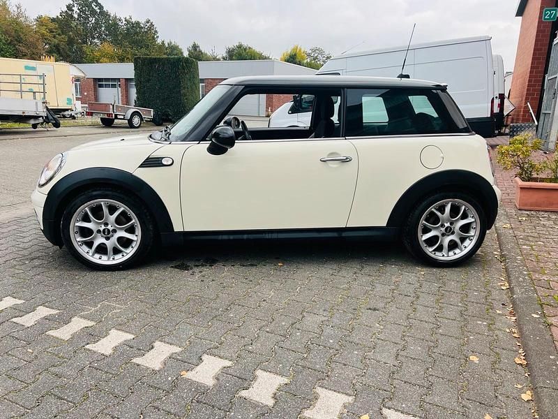 Gebraucht Mini Cooper Coupé 120 PS (88 kW) 2010 Weiß Coupé
