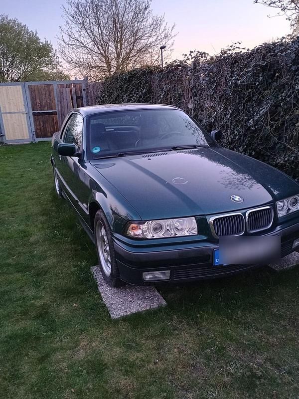 Grün Gebraucht 1998 BMW 320 Cabriolet Cabrio | 7.650 € (Guter Preis) - Bild 1/4