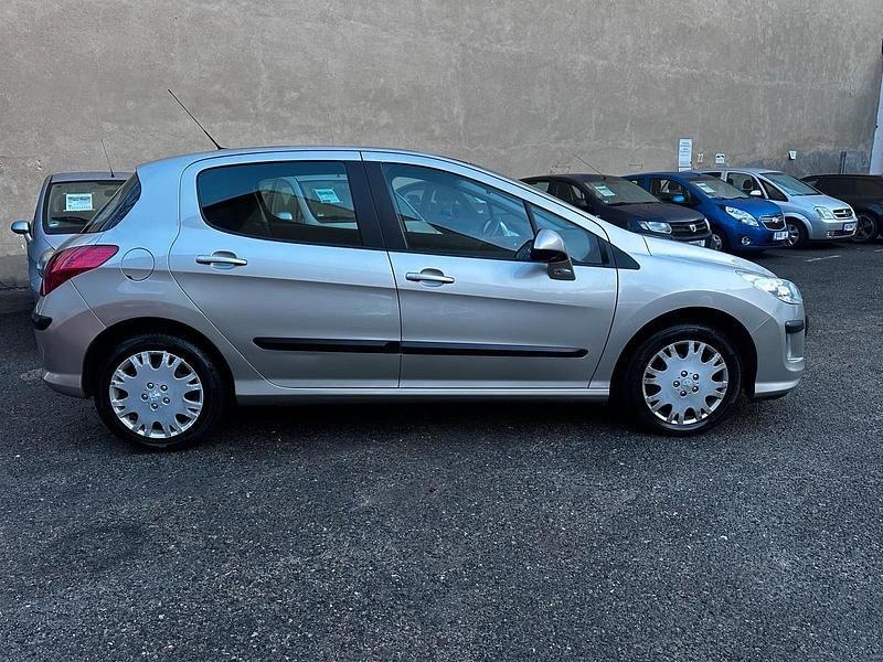Gebraucht Peugeot 308 120 PS (88 kW) 2007 Beige Limousine
