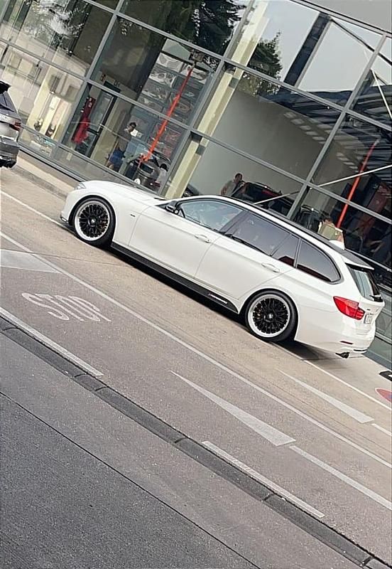 Gebraucht BMW 330 258 PS (189 kW) 2013 Weiß Kombi