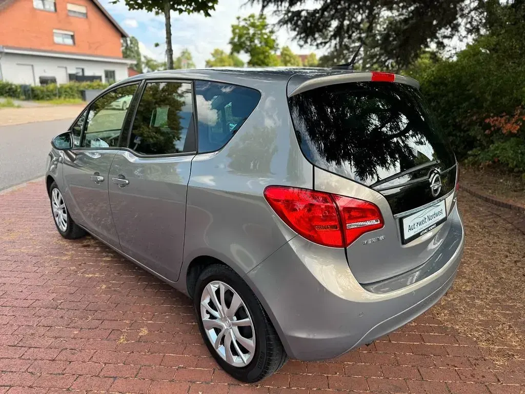 Gebraucht Opel Meriva Innovation 101 PS (74 kW) 2010 Grau Van / Kleinbus