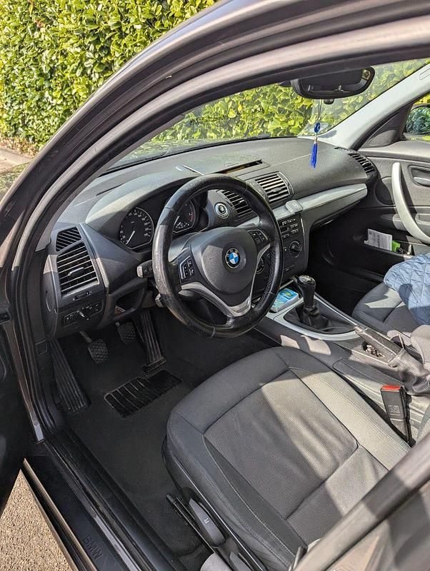 Gebraucht BMW 118 143 PS (105 kW) 2007 Braun Kleinwagen