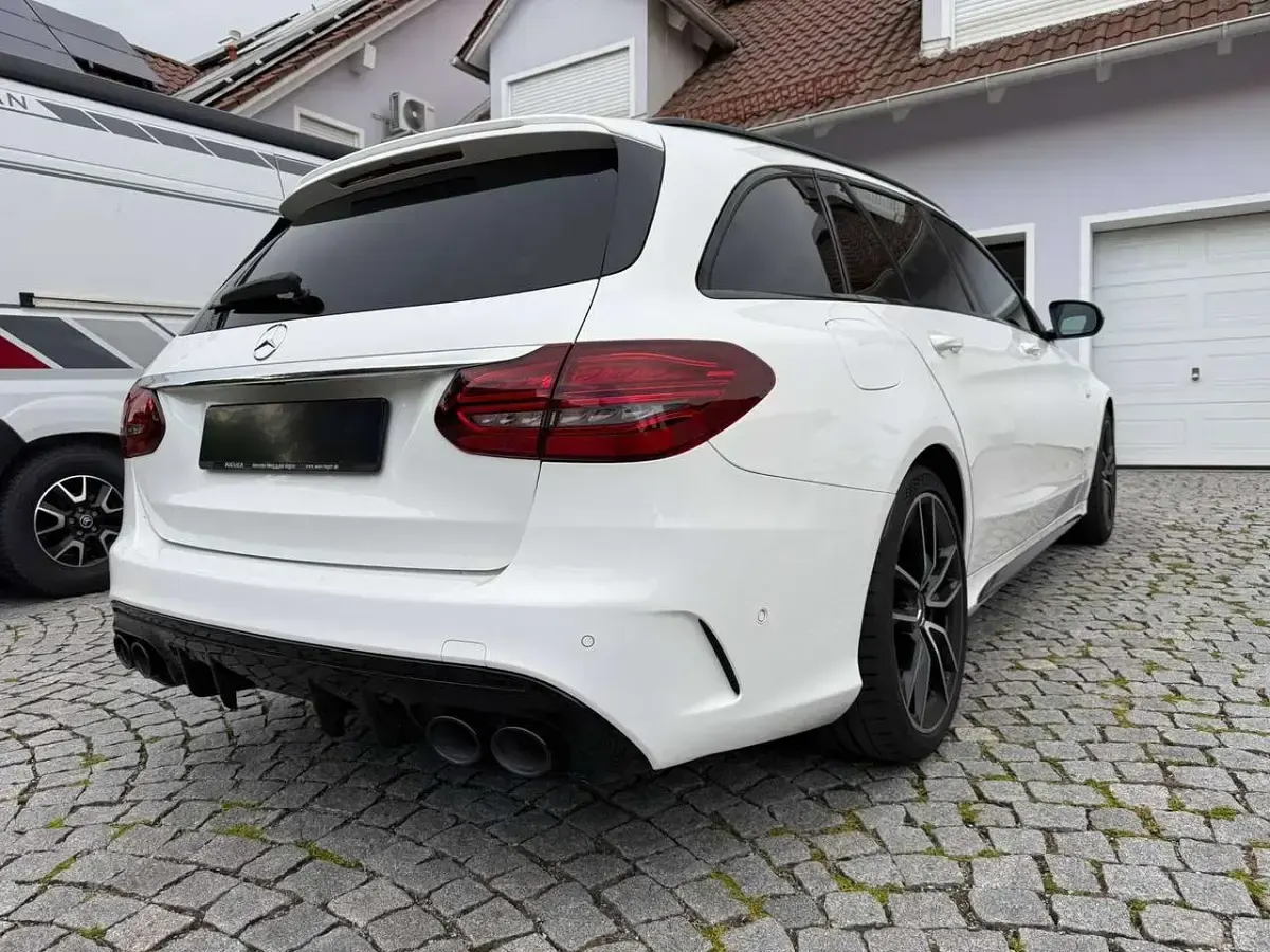 Gebraucht Mercedes C43 AMG AMG 390 PS (286 kW) 2019 Weiß Kombi