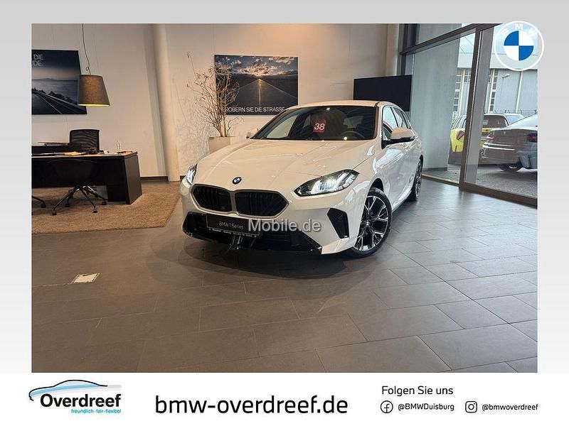 Weiß Neu 2025 BMW 120 Sport Line Kleinwagen | 43.660 € (Teuer) - Bild 1/4