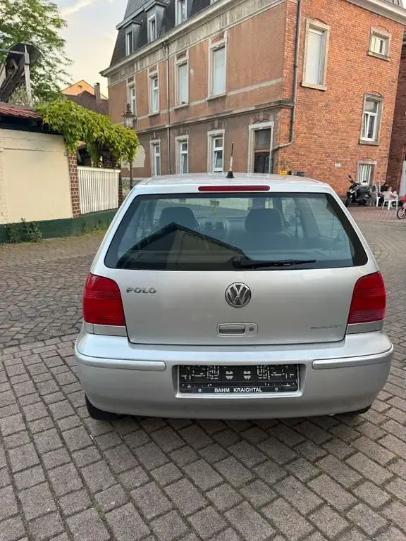 Gebraucht VW Polo Trendline 60 PS (44 kW) 2000 Silber Limousine