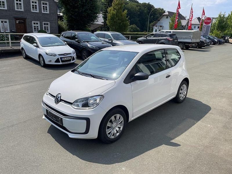 Gebraucht VW up! take up! 60 PS (44 kW) 2017 Weiß Kleinwagen