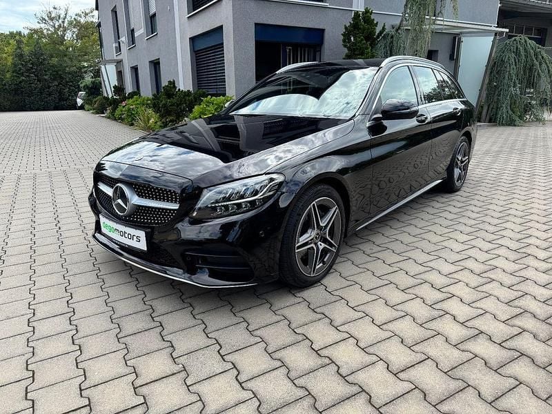 Schwarz Gebraucht 2020 Mercedes C220 AMG line Limousine | 29.990 € (Fairer Preis) - Bild 1/4