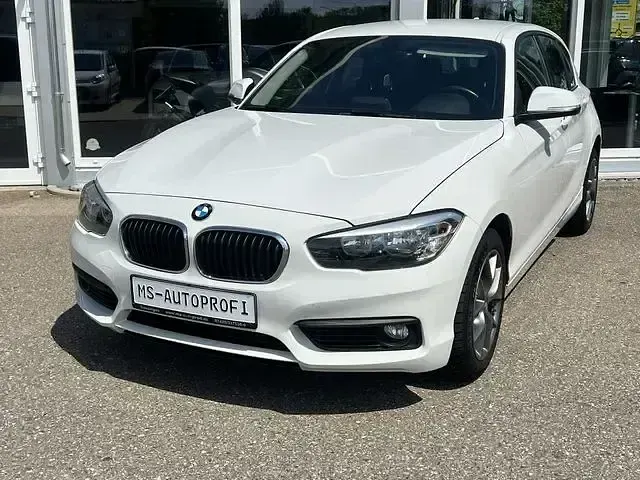 Gebraucht BMW 116 Advantage 109 PS (80 kW) 2016 Weiß Kleinwagen