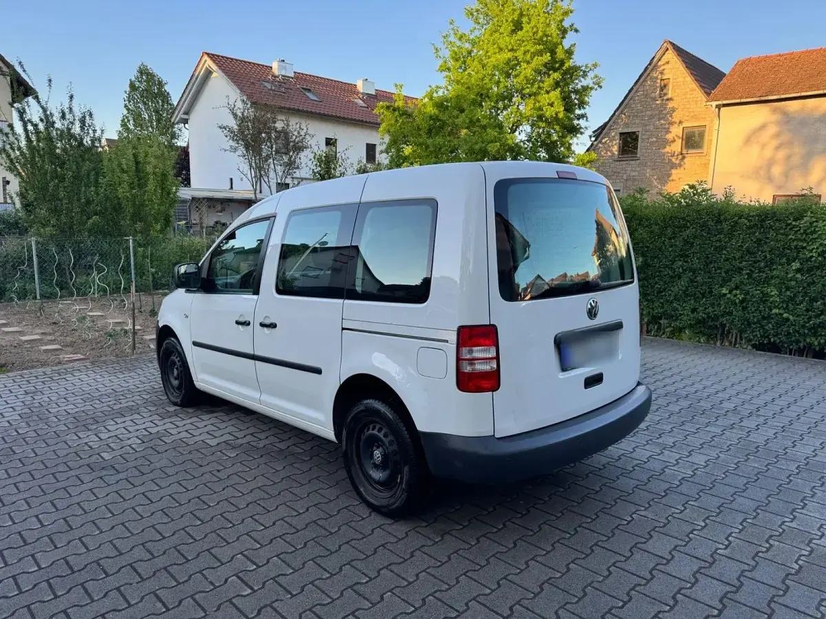 Gebraucht VW Caddy 102 PS (75 kW) 2013 Weiß Van / Kleinbus