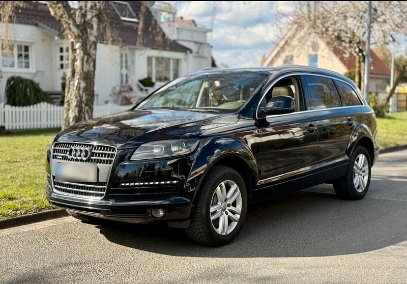 Second-hand Audi Q7 233 CP (171 kW) 2006 Negru SUV