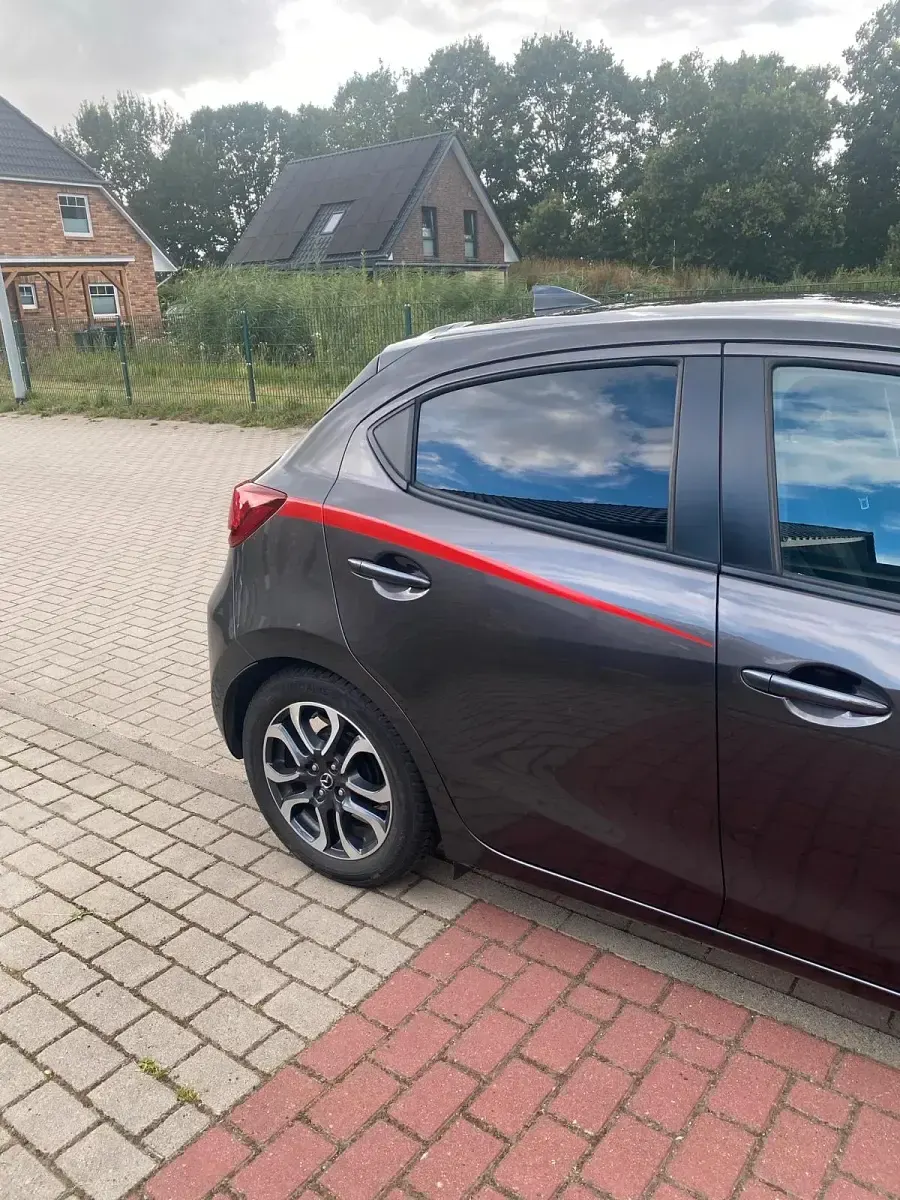 Gebraucht Mazda 2 115 PS (84 kW) 2017 Grau Limousine