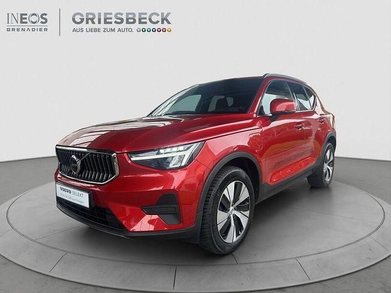 Rot Gebraucht 2022 Volvo XC40 Core SUV | 31.420 € (Superpreis) - Bild 1/4