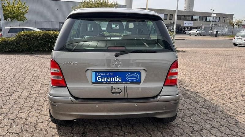 Gebraucht Mercedes A190 Elegance 125 PS (91 kW) 2003 Grau Van / Kleinbus
